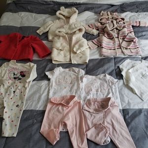 Twin girl 3/6 month Baby Gap set